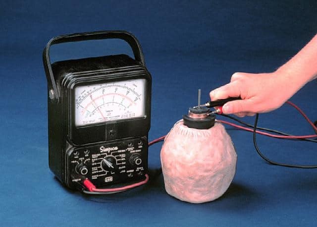 Bateria Milenar: Tecnologia Egípcia Desvendada